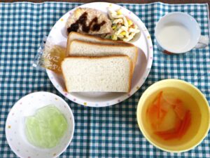 4月7日　今日のおひるごはん
